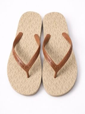 🆕️Michael Kors MK Flip Flops Sandals Brown Beige Monogram Logo Thong Women Sz 8